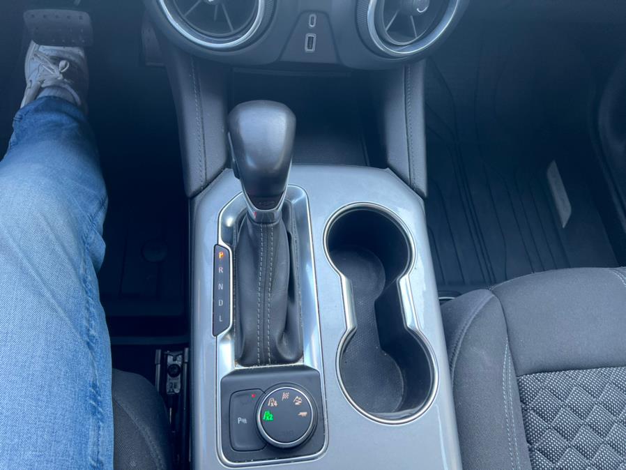 2019 Chevrolet Blazer AWD 4dr w/2LT photo