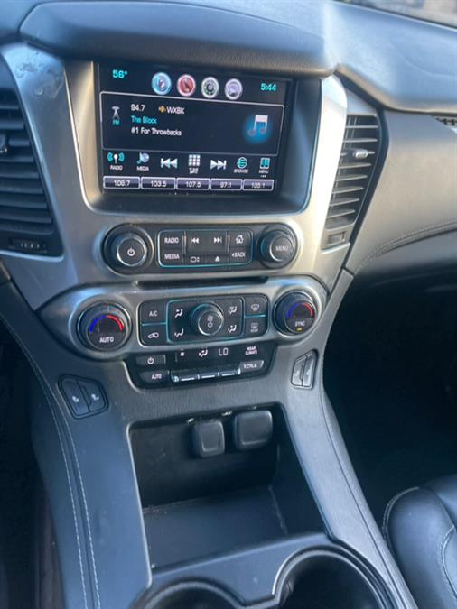 2018 Chevrolet Suburban 4WD 4dr 1500 LT photo