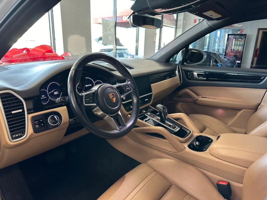 2019 Porsche Cayenne AWD photo