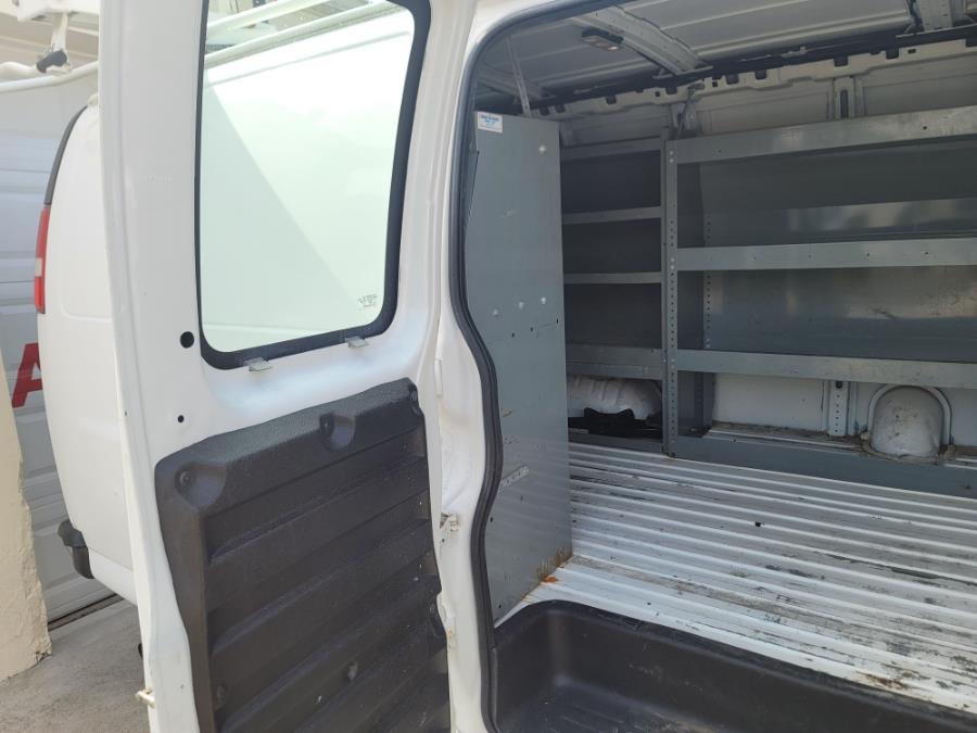 2016 GMC Savana Cargo Van RWD 2500 135