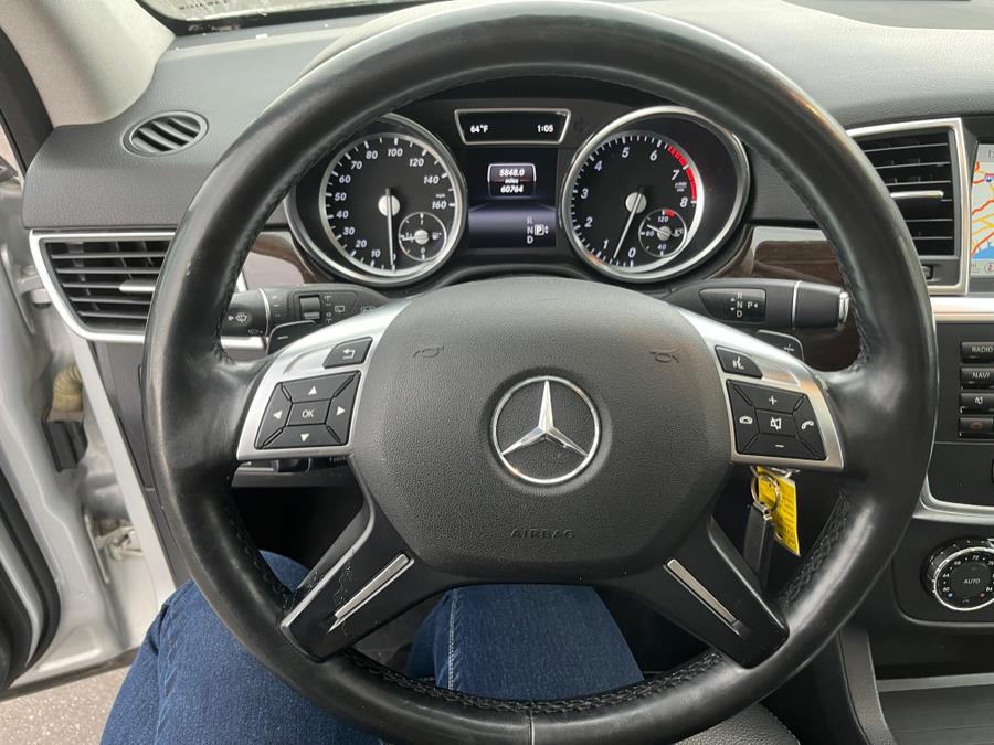 2015 Mercedes-Benz ML 350 LOW MILES!!! photo