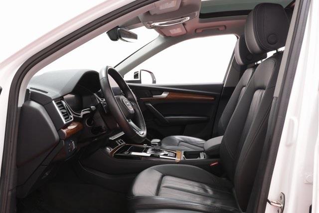 2021 Audi Q5 45 Premium Plus photo