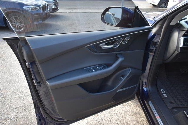 2020 Audi Q8 Prestige photo