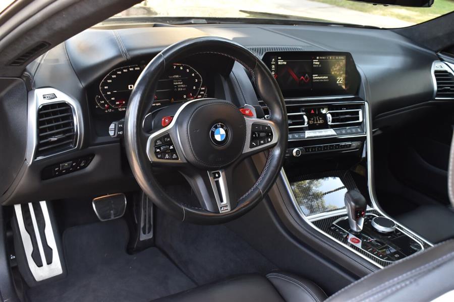 2020 BMW M8 Coupe photo