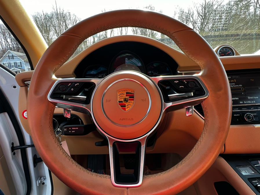 2015 Porsche Macan S photo