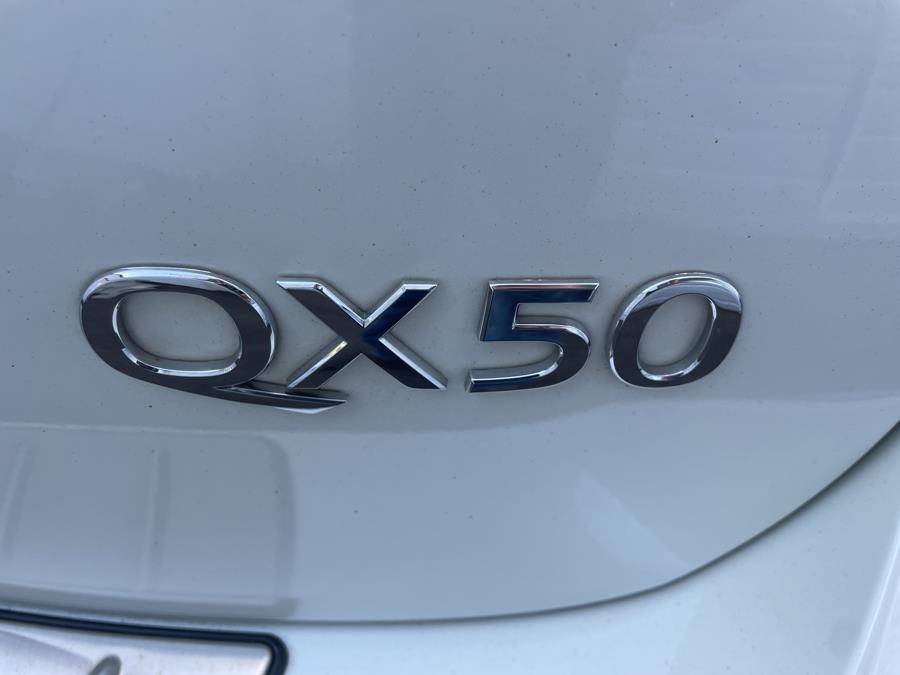 2017 Infiniti QX50 AWD photo