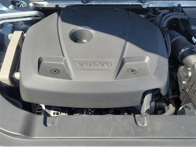 2018 Volvo XC60 T5 Momentum photo