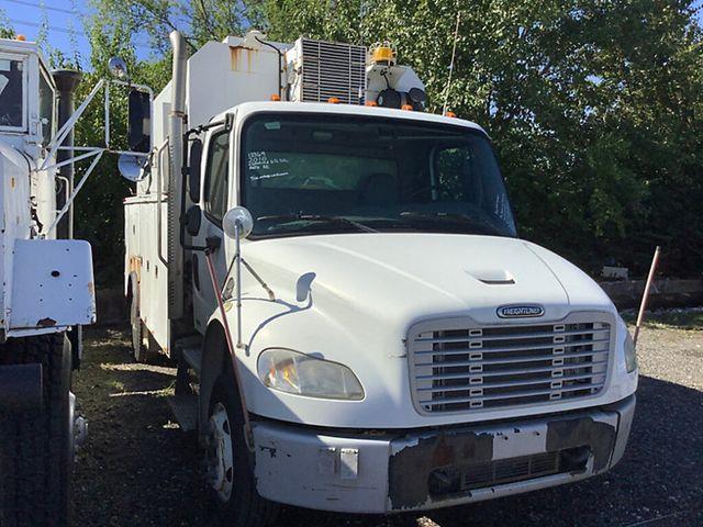 2010 Freightliner  WITH COMPRESSOR photo
