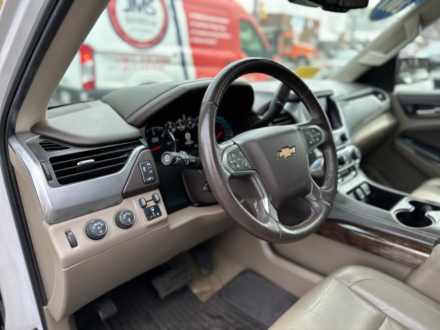 2017 Chevrolet Tahoe 4WD 4dr LT photo