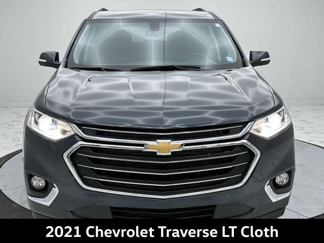 2021 Chevrolet Traverse LT photo