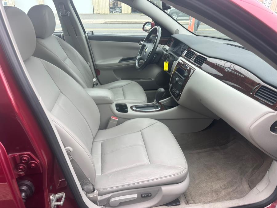 2011 Chevrolet Impala LT photo