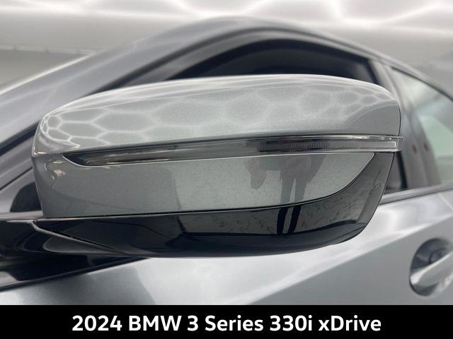 2024 BMW 3-Series 330i xDrive photo
