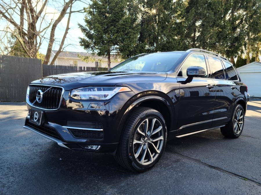 The 2016 Volvo XC90 AWD 4dr T6 Momentum photos