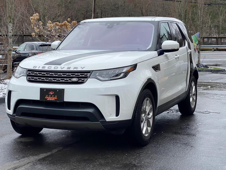 The 2019 Land Rover Discovery SE V6 Supercharged photos