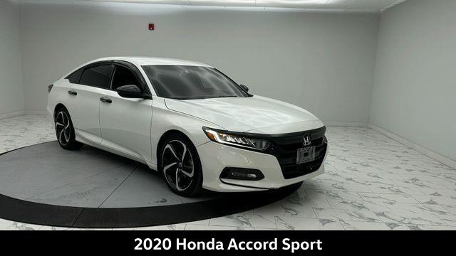 The 2020 Honda Accord Sport photos