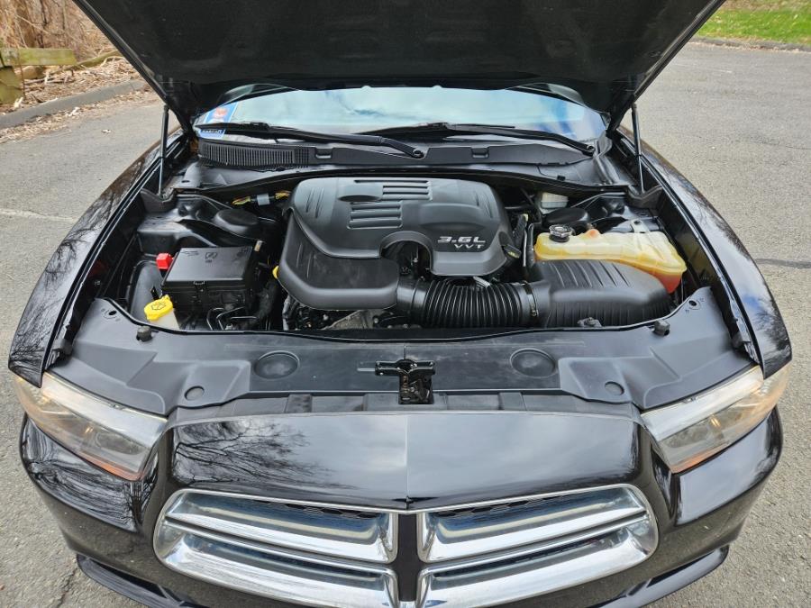 2014 Dodge Charger SXT photo