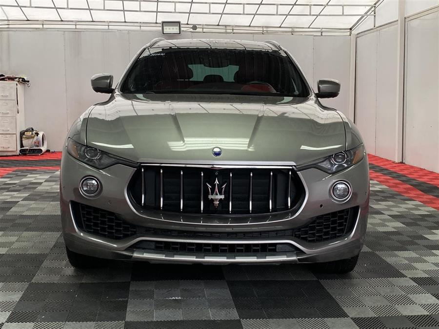 2017 Maserati Levante S photo