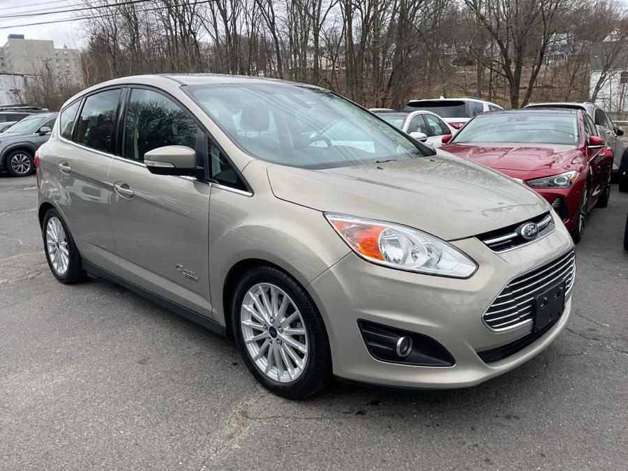 The 2016 Ford C-Max Energi 5dr HB SEL photos