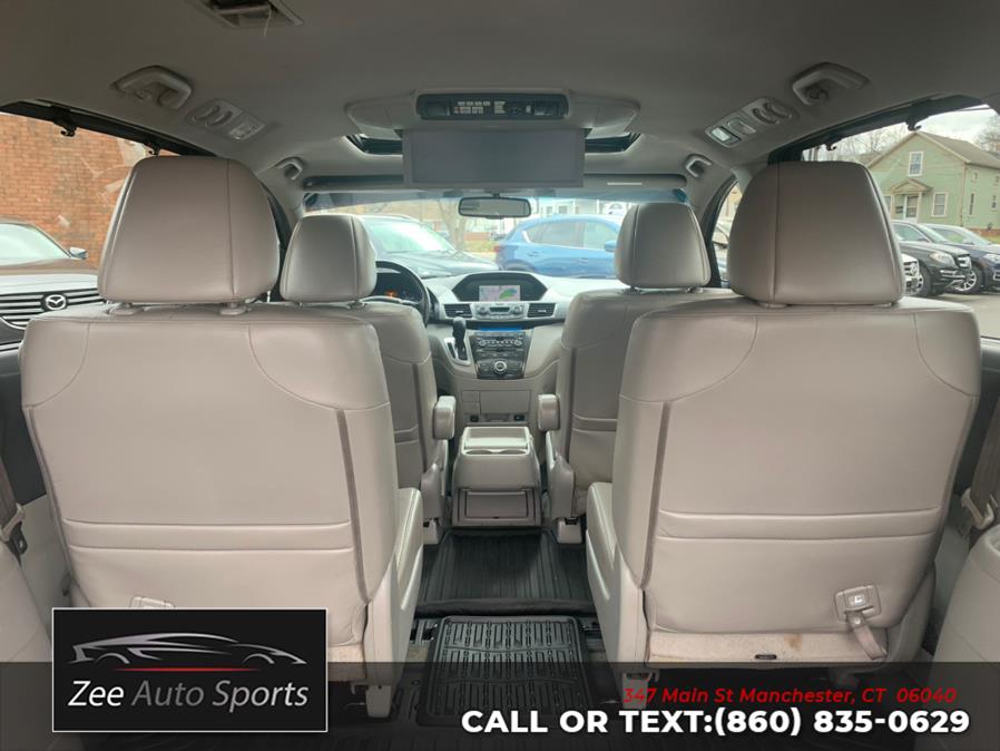 2011 Honda Odyssey Touring photo