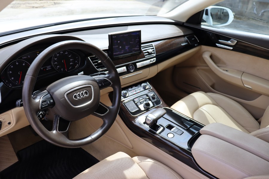 2014 Audi A8 3.0T LWB quattro photo