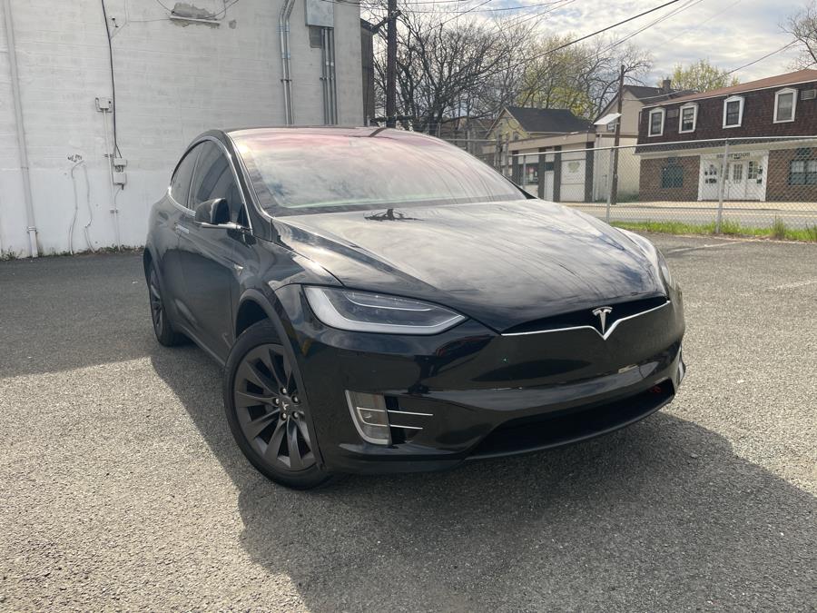 The 2018 Tesla Model X 100D AWD photos
