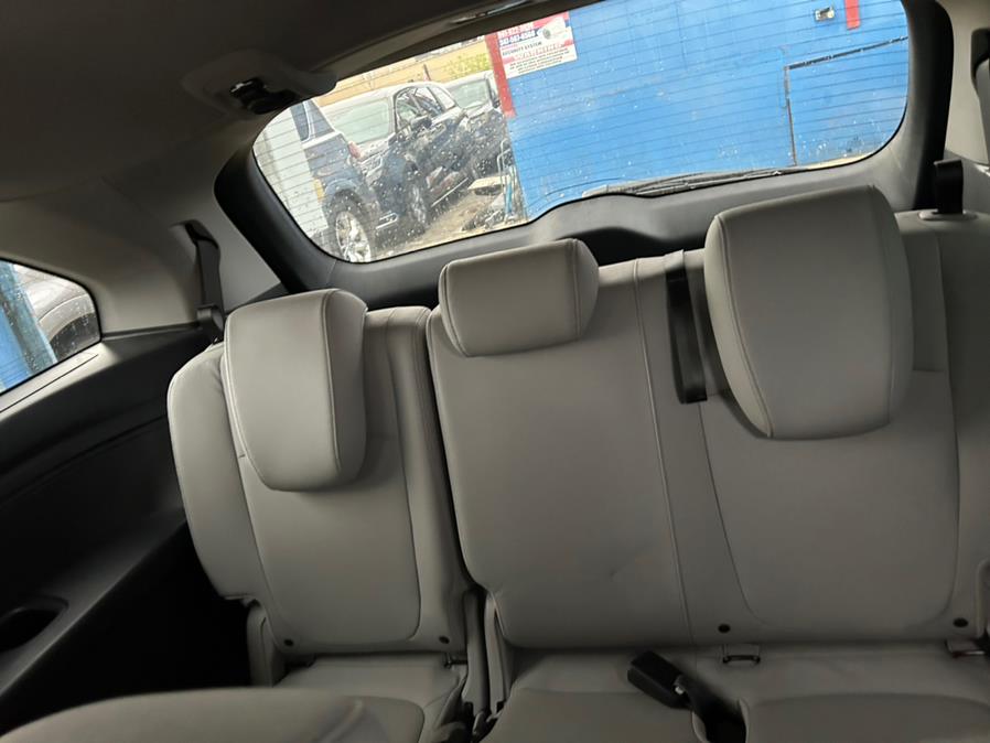 2019 Honda Odyssey EX-L w/Navi/RES Auto photo