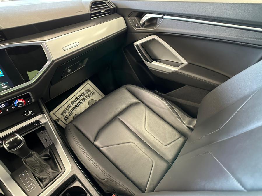 2021 Audi Q3 Premium 40 TFSI quattro photo
