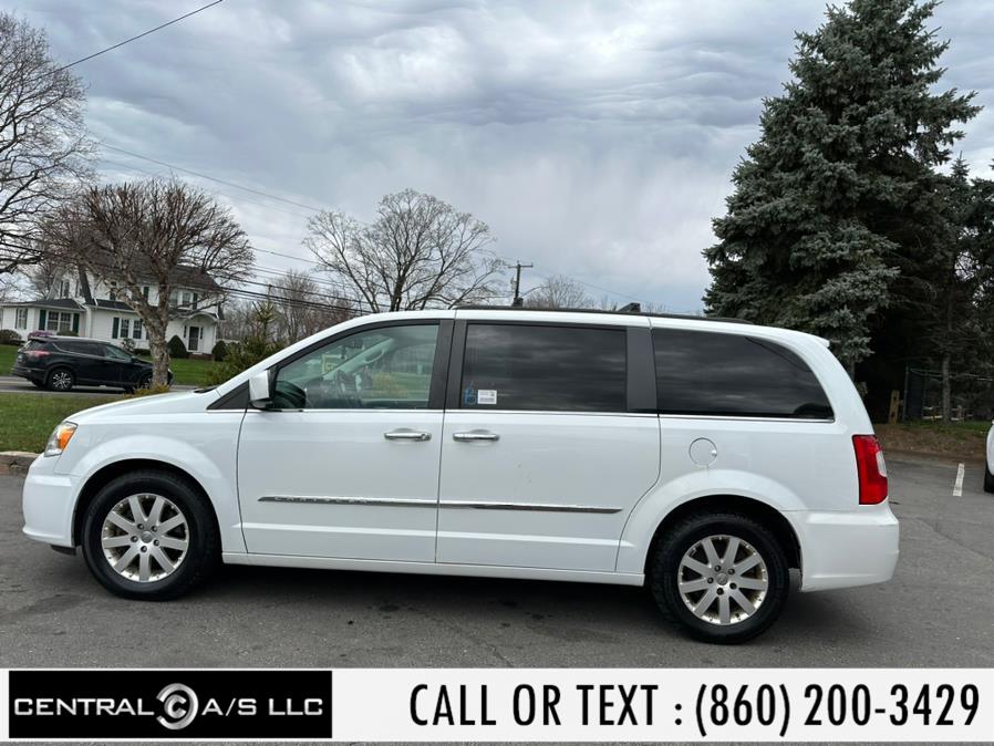 2016 Chrysler Town & Country 4dr Wgn Touring photo