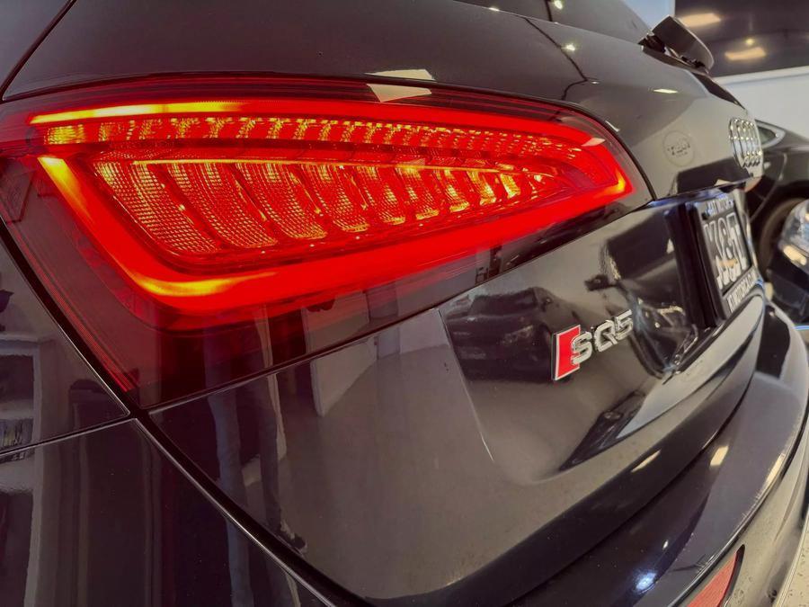 2015 Audi SQ5 Premium Plus Sport Utility 4D photo