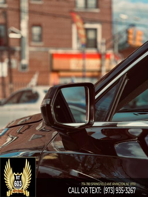 2021 Cadillac XT4 AWD 4dr Premium Luxury photo