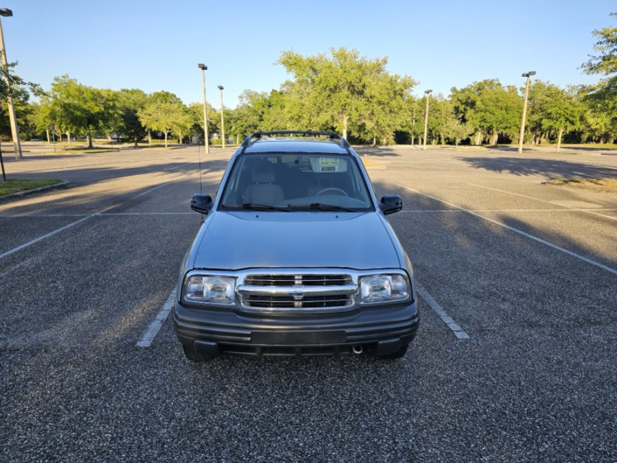2004 Chevrolet Tracker photo