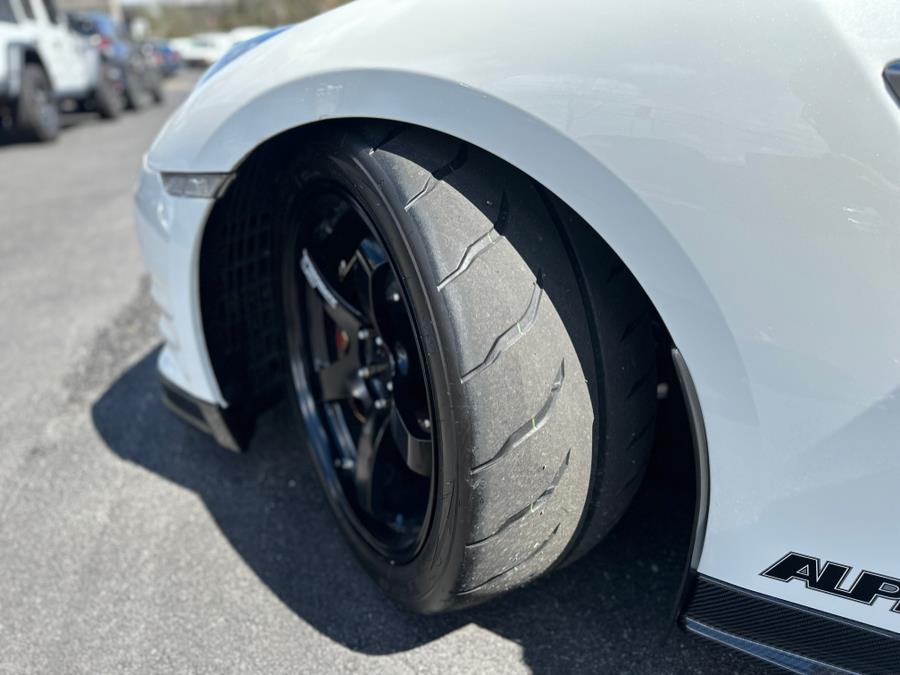 2015 Nissan GT-R Premium photo