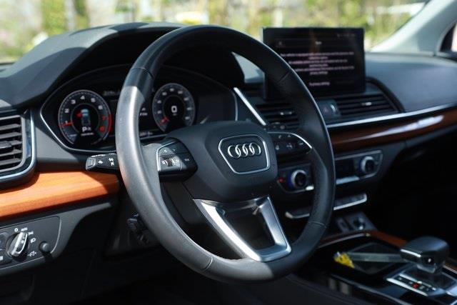 2022 Audi Q5 45 S line Premium Plus photo