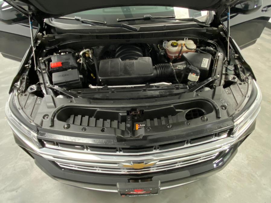 2021 Chevrolet Suburban 4WD 4dr LT photo
