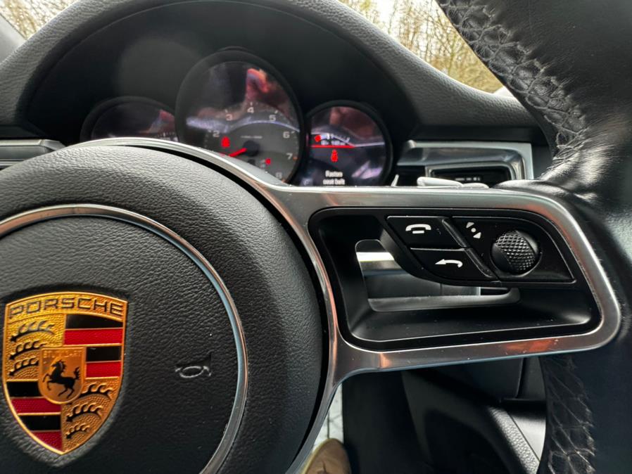 2017 Porsche Macan S AWD photo