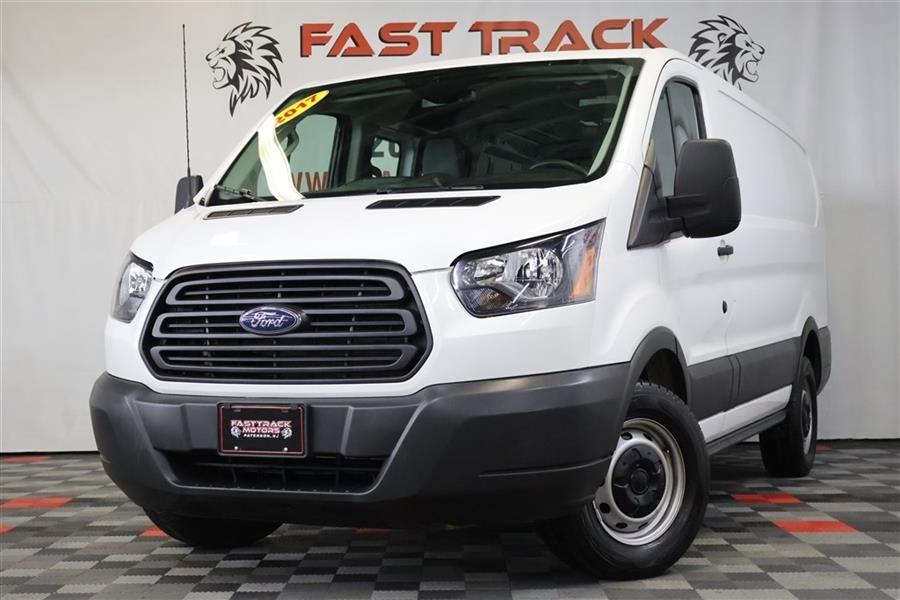 The 2017 Ford TRANSIT T-150 photos