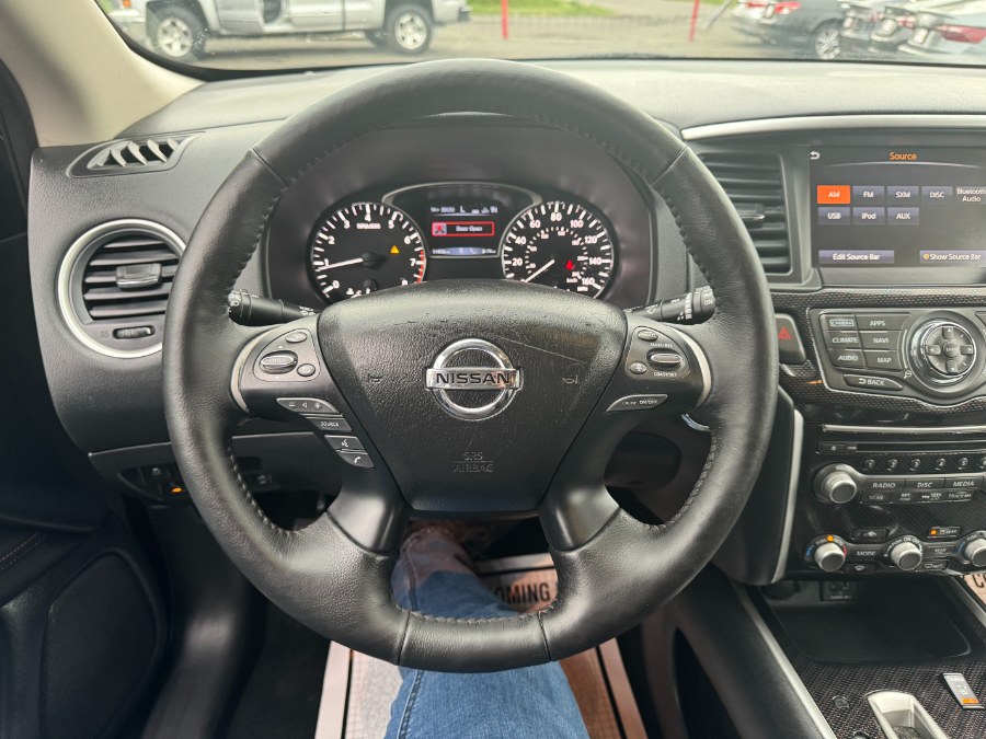 2019 Nissan Pathfinder 4x4 SL ROCK CREEK photo