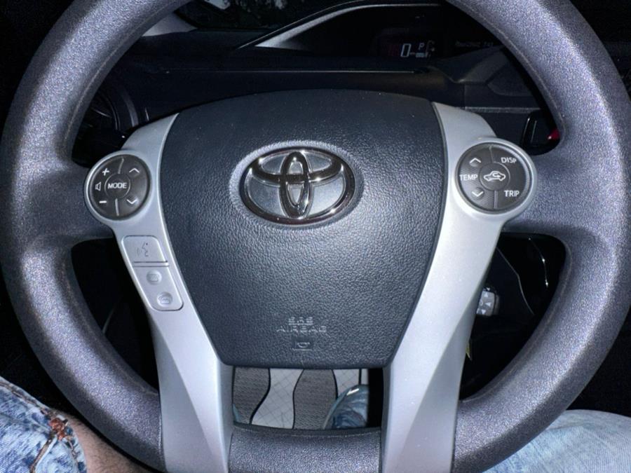 2015 Toyota Prius c 5dr HB One (Natl) photo