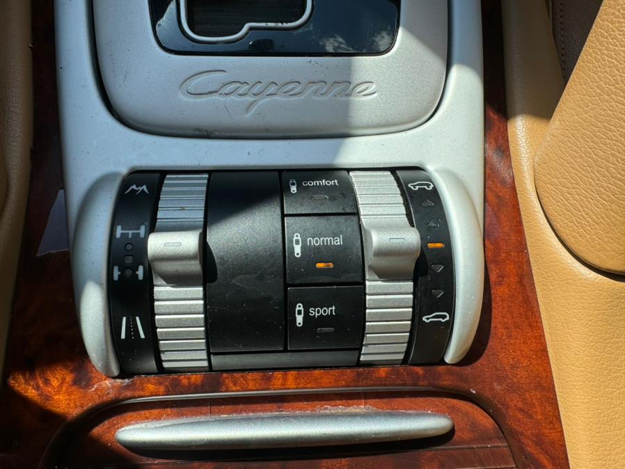 2005 Porsche Cayenne S photo
