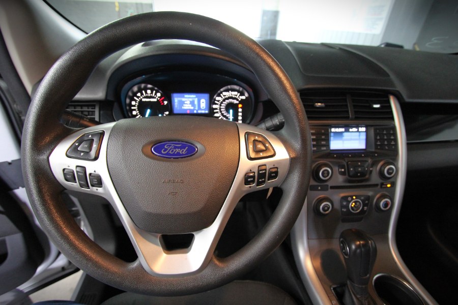 2012 Ford Edge SE photo