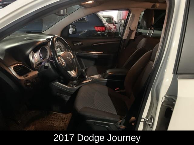 2017 Dodge Journey SE photo