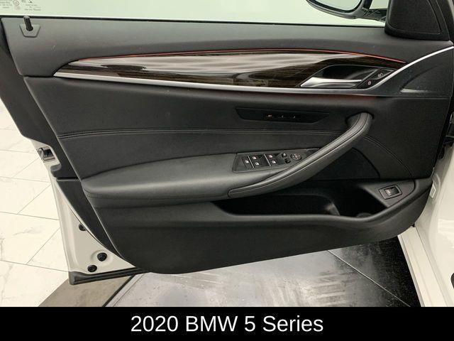 2020 BMW 5-Series 530i xDrive photo