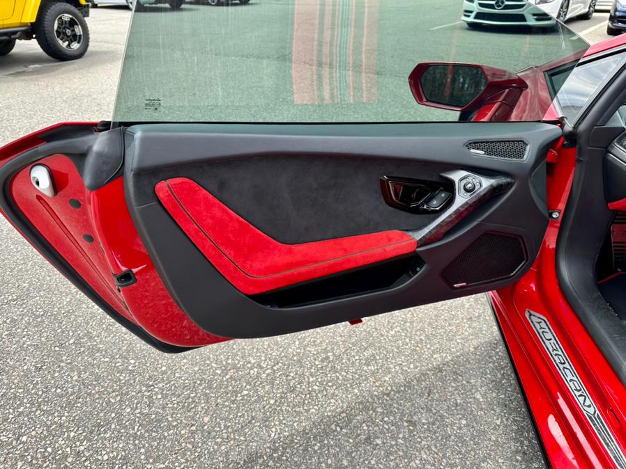 2020 Lamborghini Huracan EVO Coupe AWD photo