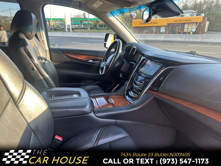 2015 Cadillac Escalade 4WD 4dr Luxury photo