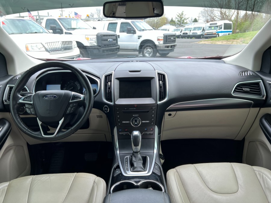 2015 Ford Edge 4dr Titanium AWD photo