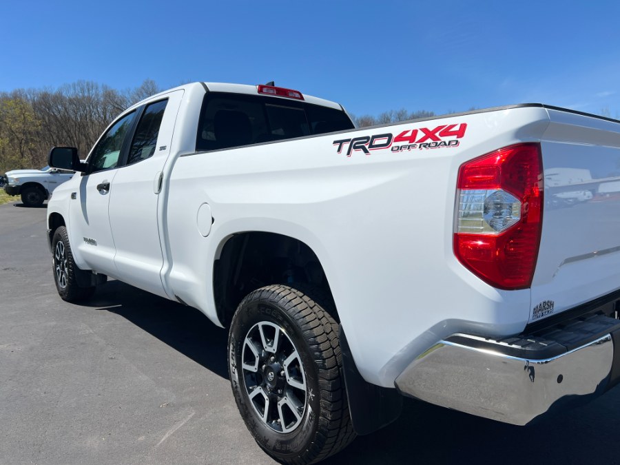 2020 Toyota Tundra 4WD SR5 Double Cab 6.5'' Bed 5.7L  photo