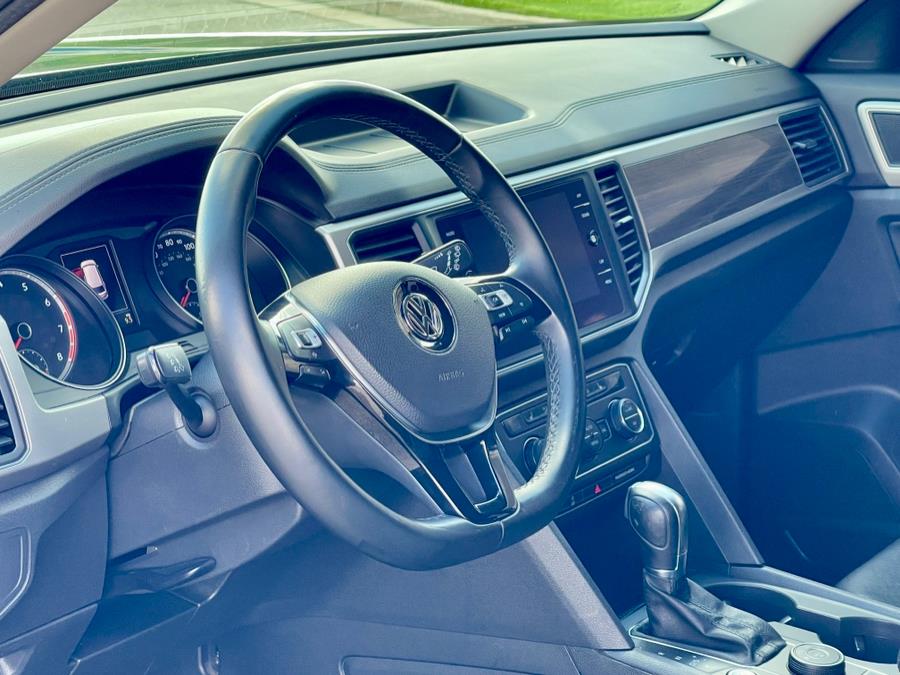 2019 Volkswagen Atlas SE w/Technology 4MOTION photo