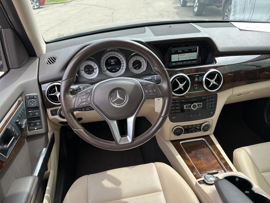 2015 Mercedes-Benz GLK-Class 4MATIC 4dr GLK 350 photo