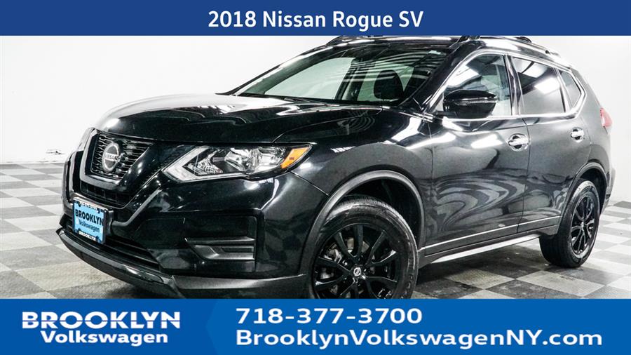 2018 Nissan Rogue SV photo