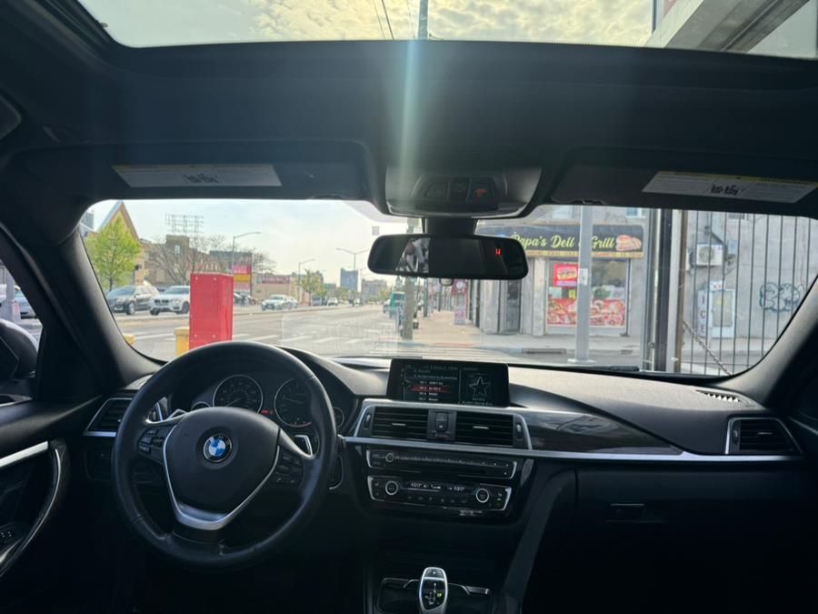 2017 BMW 3-Series 330i xDrive Sedan South Africa photo